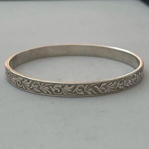 Vintage 925 Sterling Silver Engraved Design Bangle Bracelet
